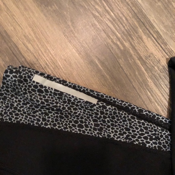 Nike Dri-Fit Athletic Leggings - Picture 3 of 10